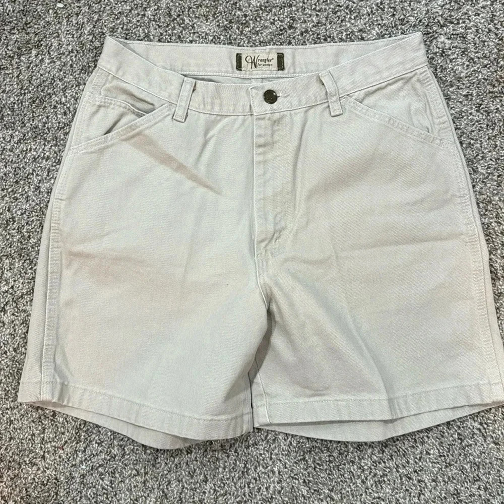 Wrangler for women’s made in the USA Cream Mom Shorts y2K Vintage size 12